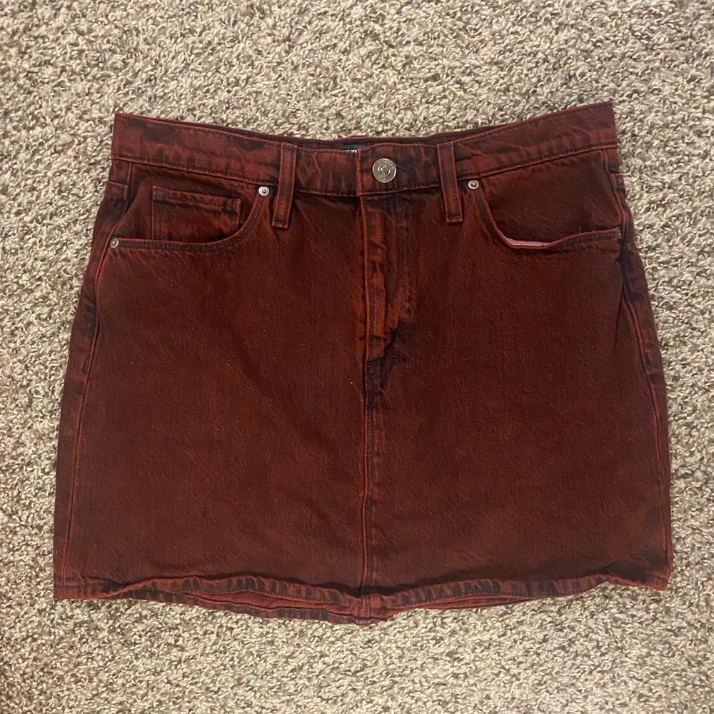 Mini skirt, size 29.